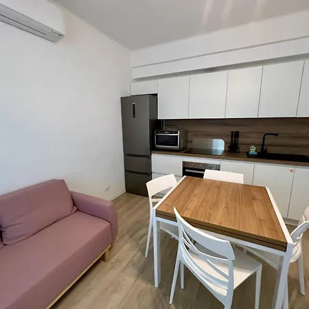 Nami House - Reception * ترييستي