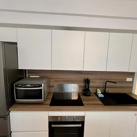 Nami House - Reception ترييستي